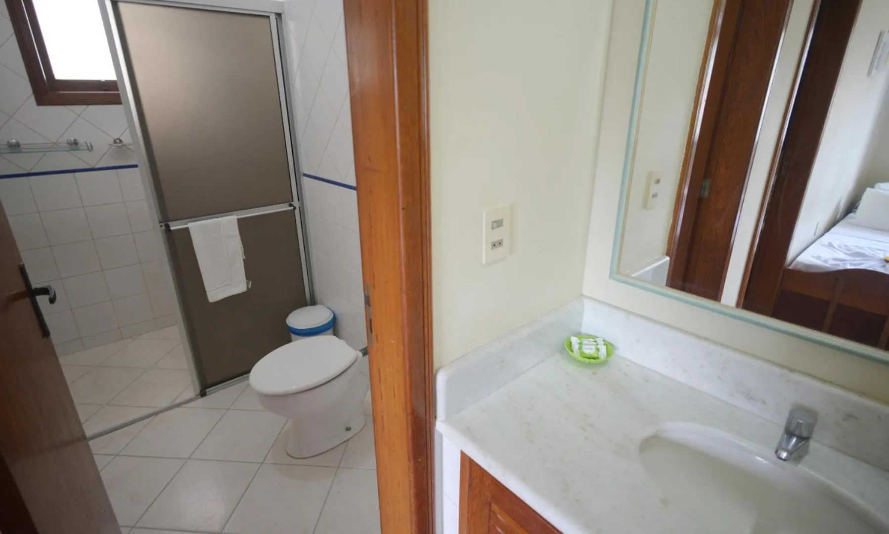 Oceano Pousada - Buffet De Cafe Da Manha E Servico De Quarto Diario Bombinhas Πανδοχείο