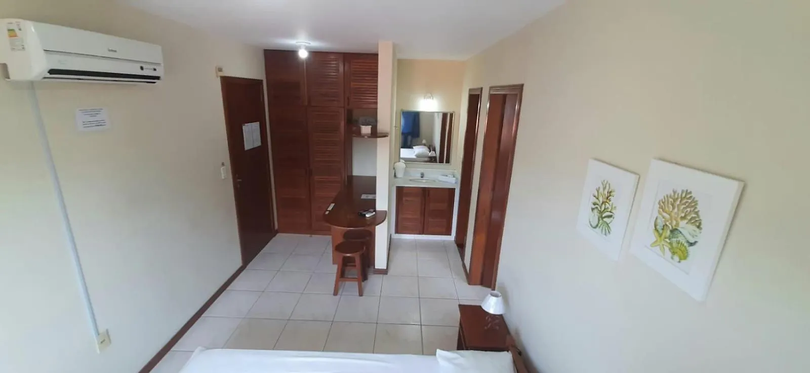 Oceano Pousada - Buffet De Cafe Da Manha E Servico De Quarto Diario Bombinhas Πανδοχείο